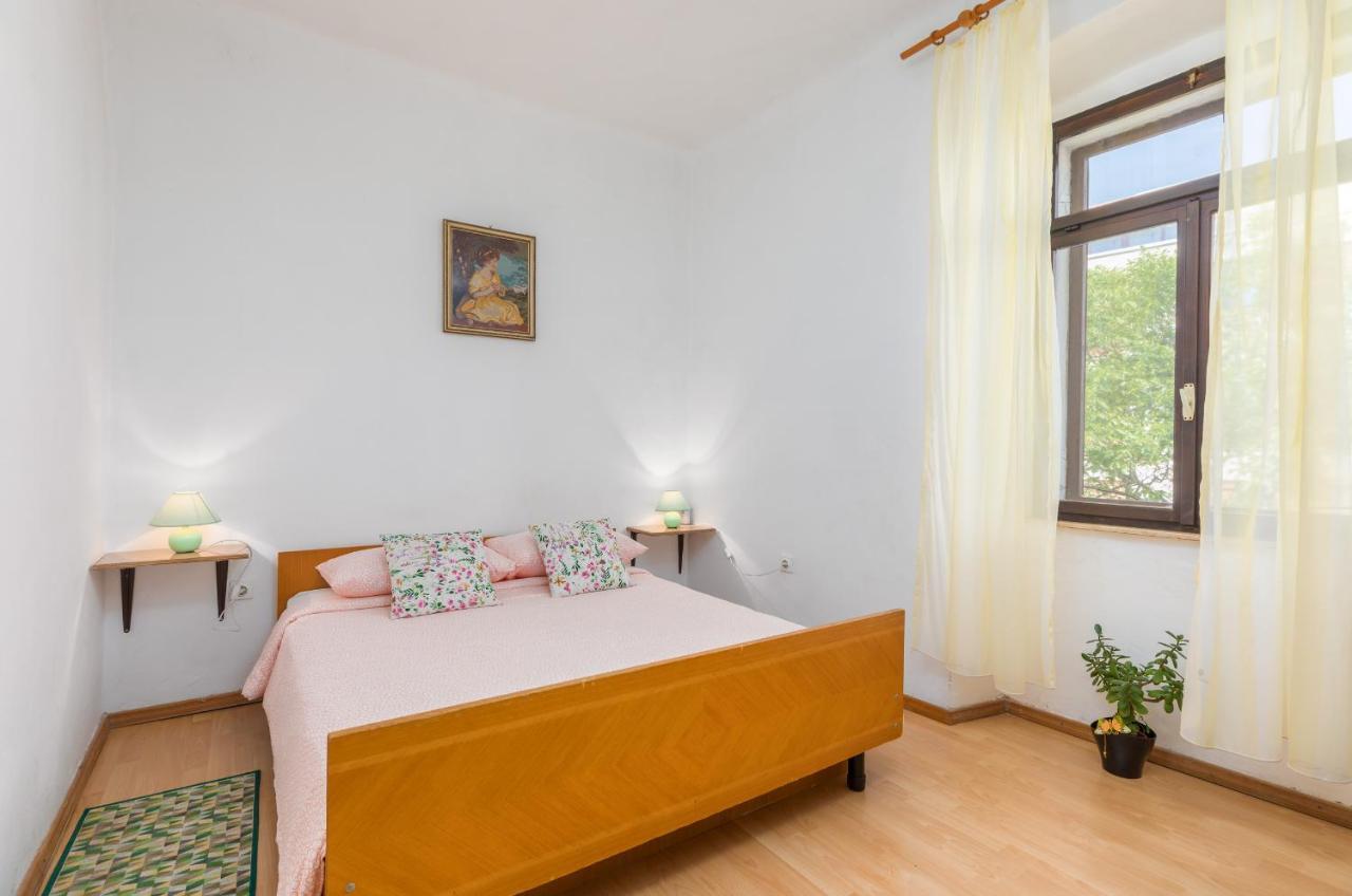 Apartment Ana Fažana Esterno foto